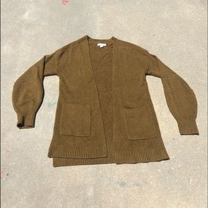 Treasure and Bond front pocket cardigan